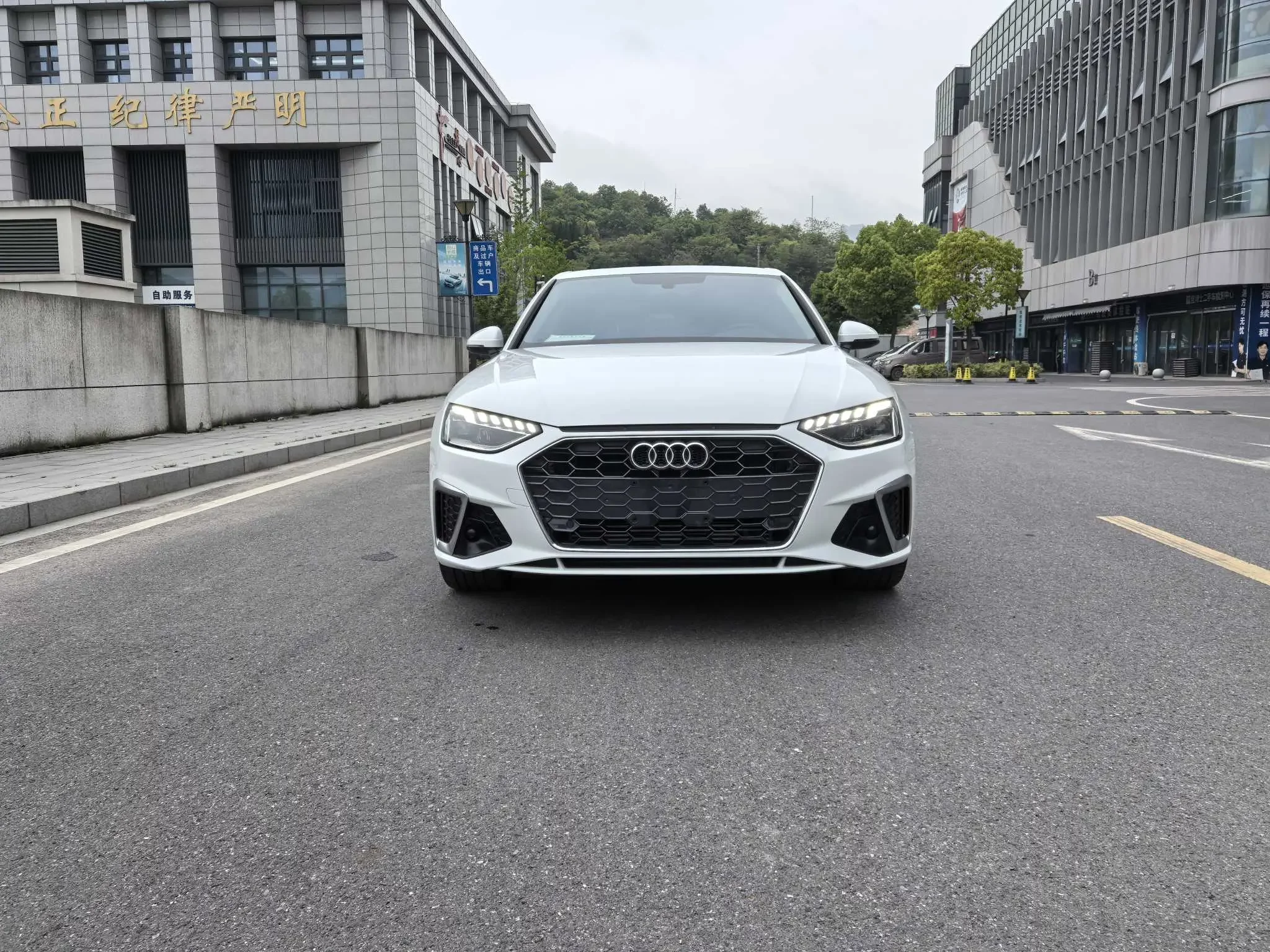 Audi A4L