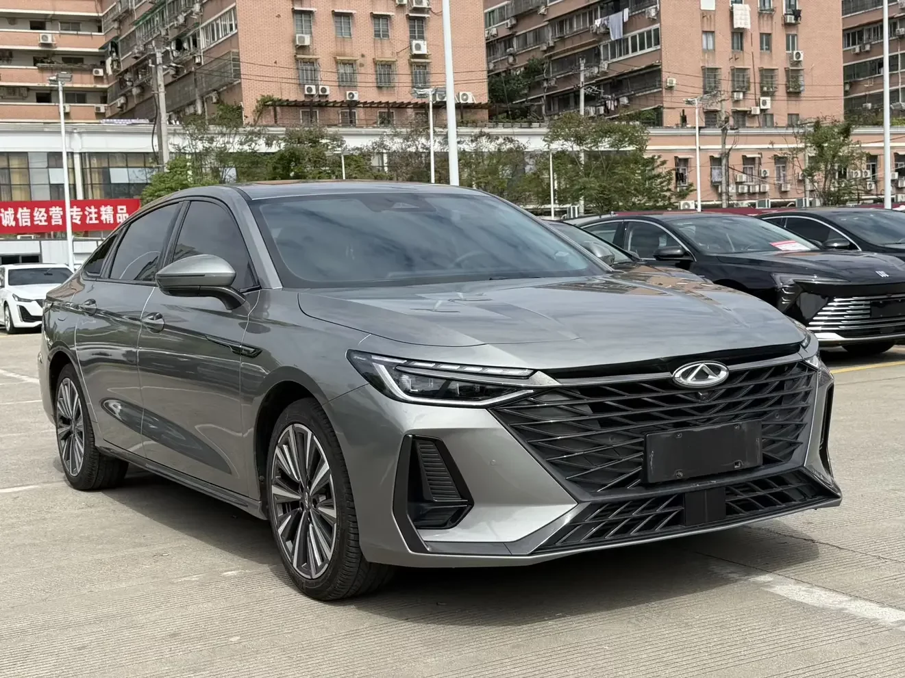 Chery Arrizo 8