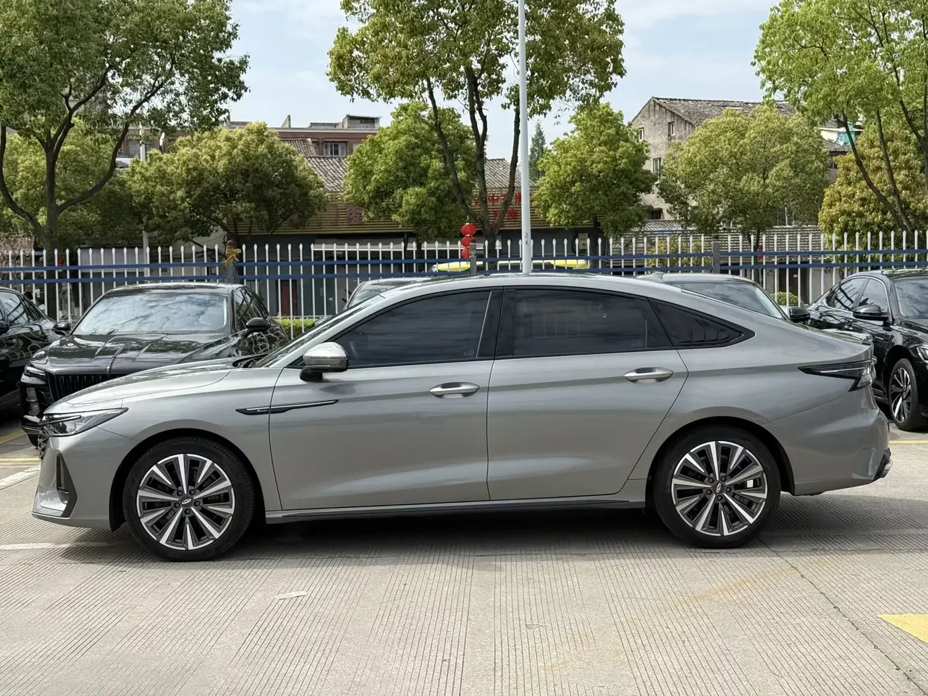 Chery Arrizo 8