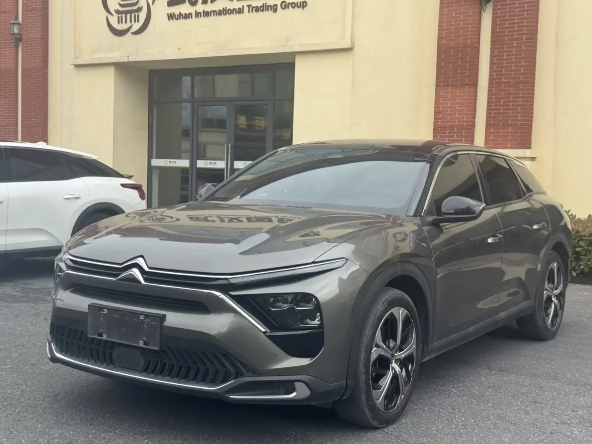 Citroën Versailles C5 X