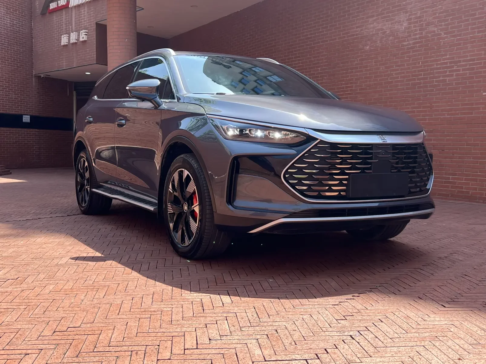 BYD Tang DM