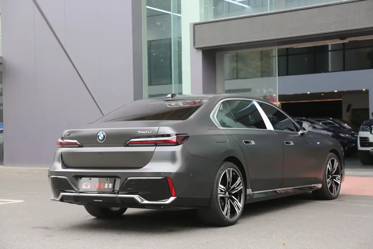 BMW 7 Series