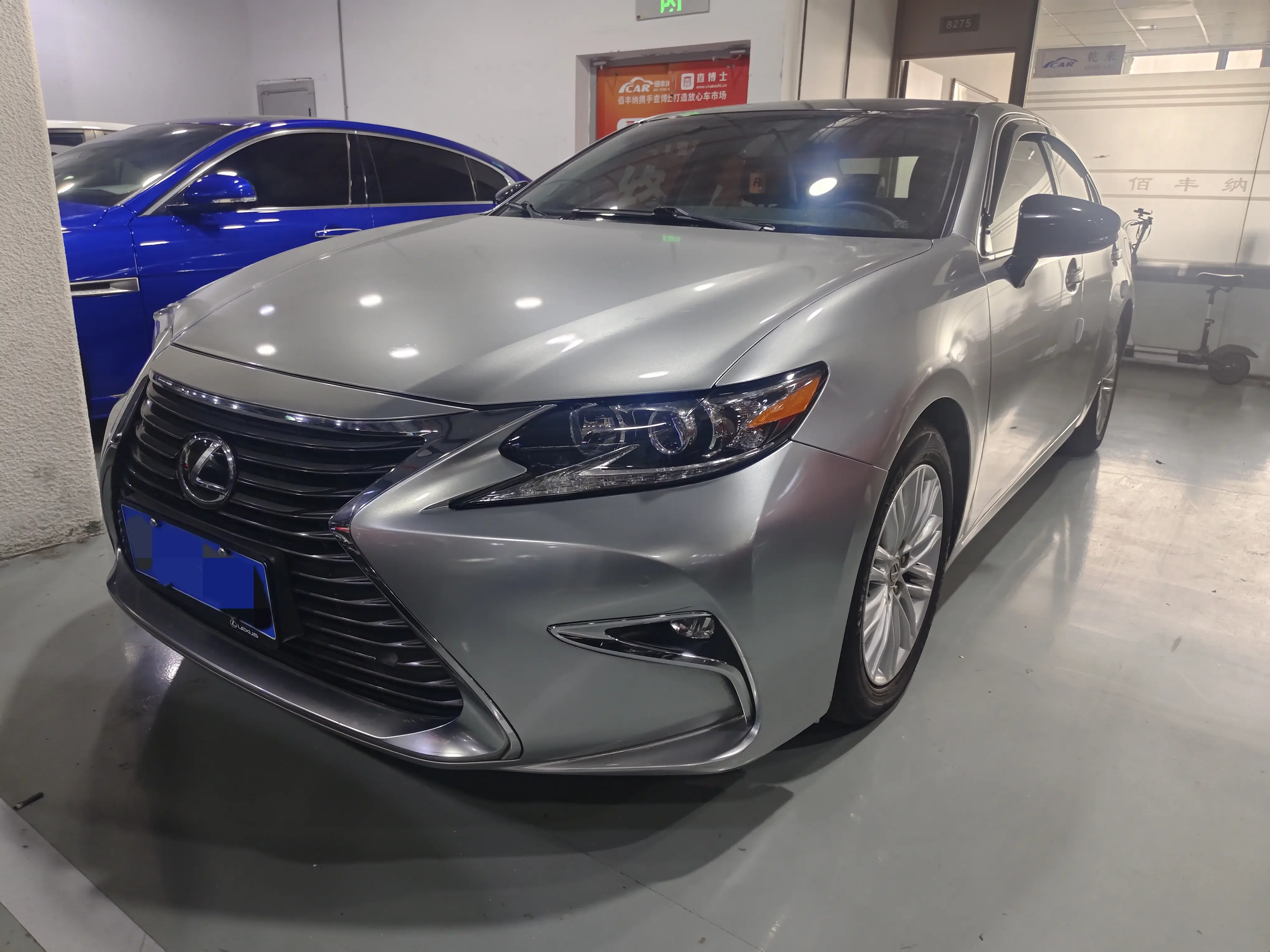 Lexus ES