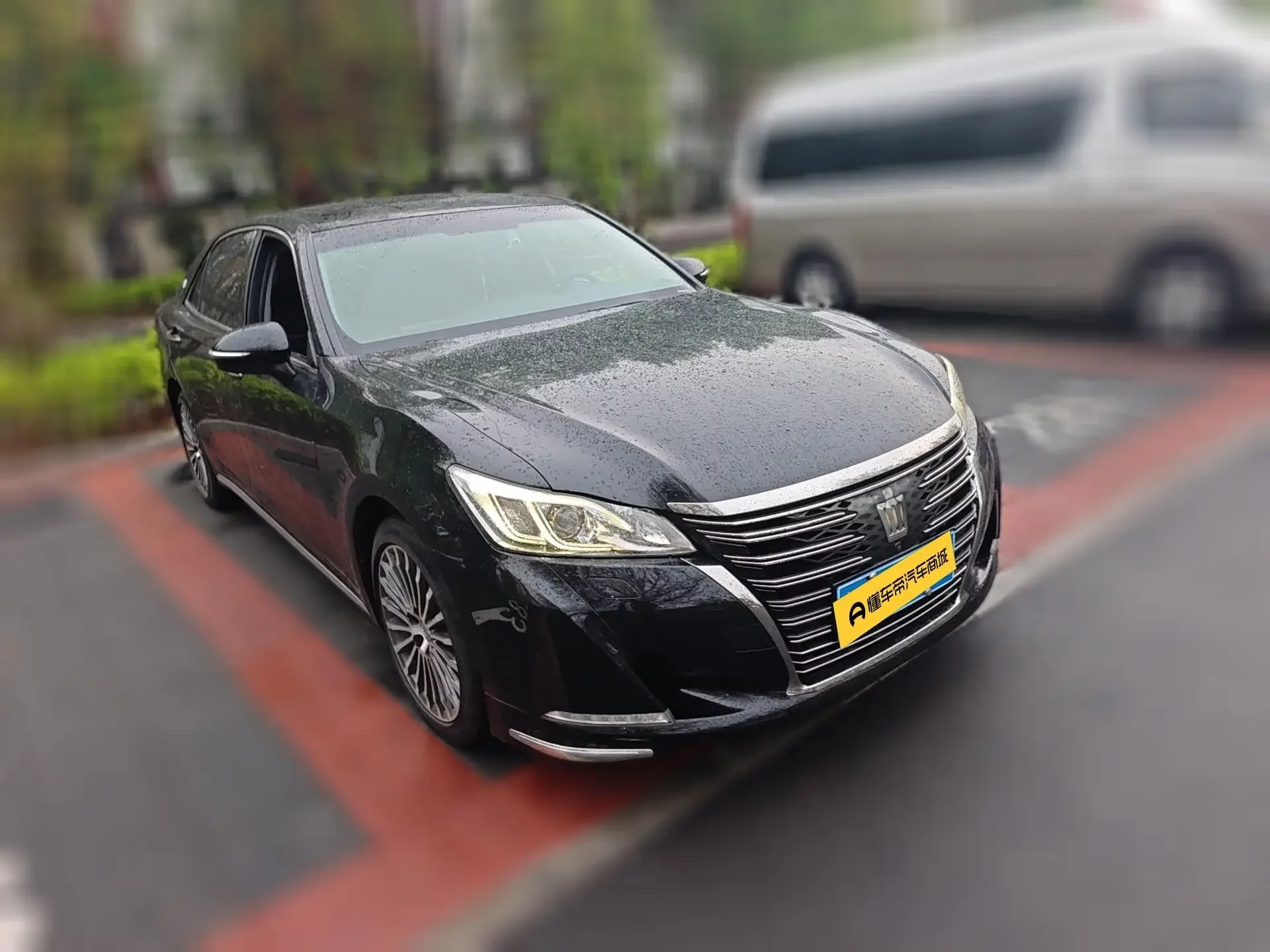 Toyota crown