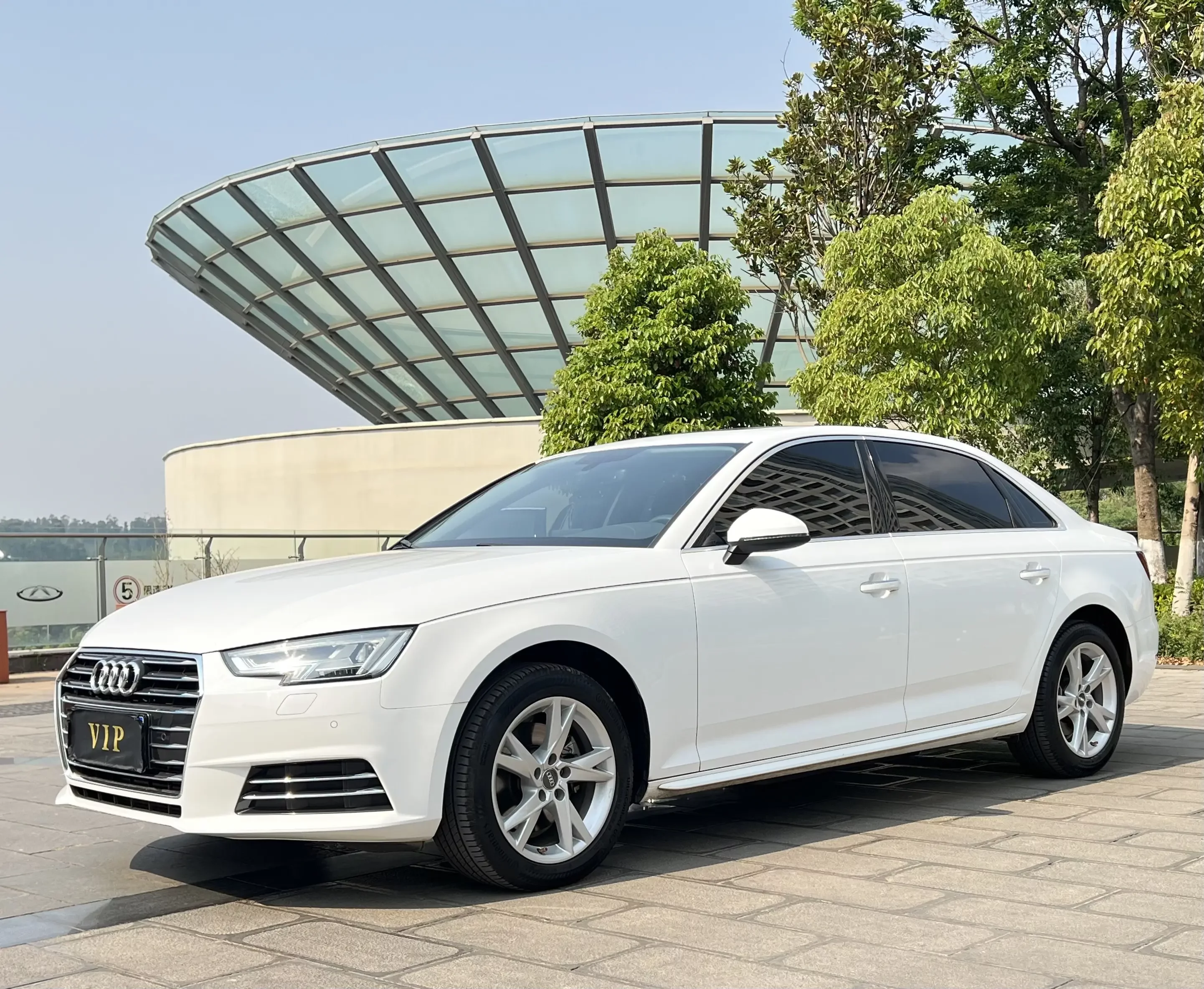 Audi A4L