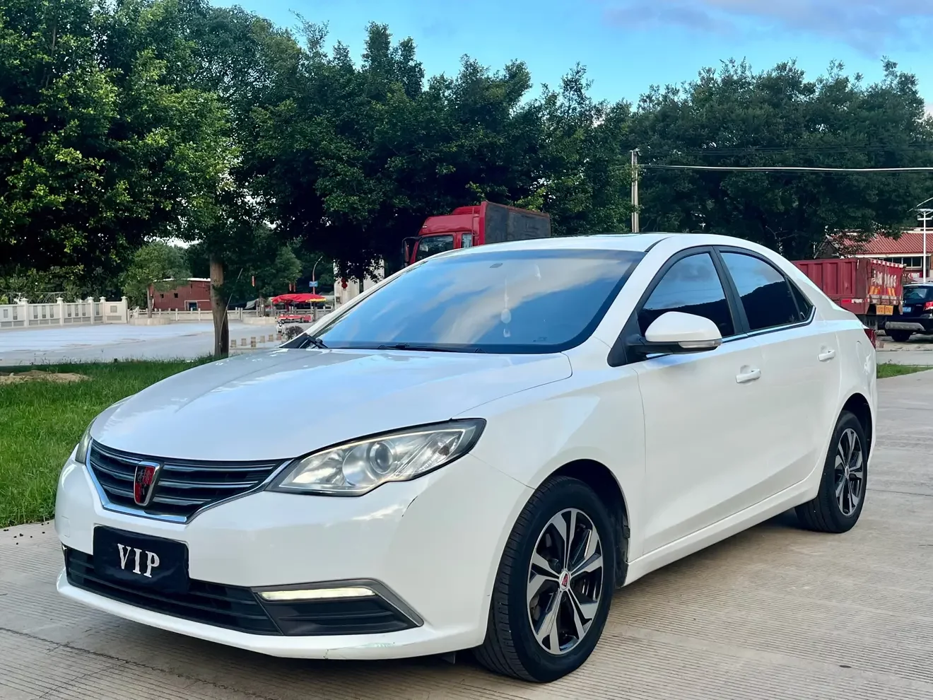 Roewe 360