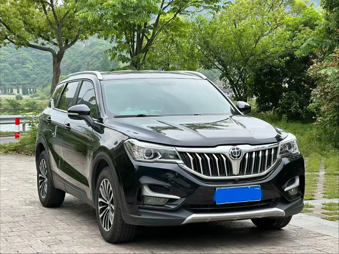 Brilliance Zhonghua V6