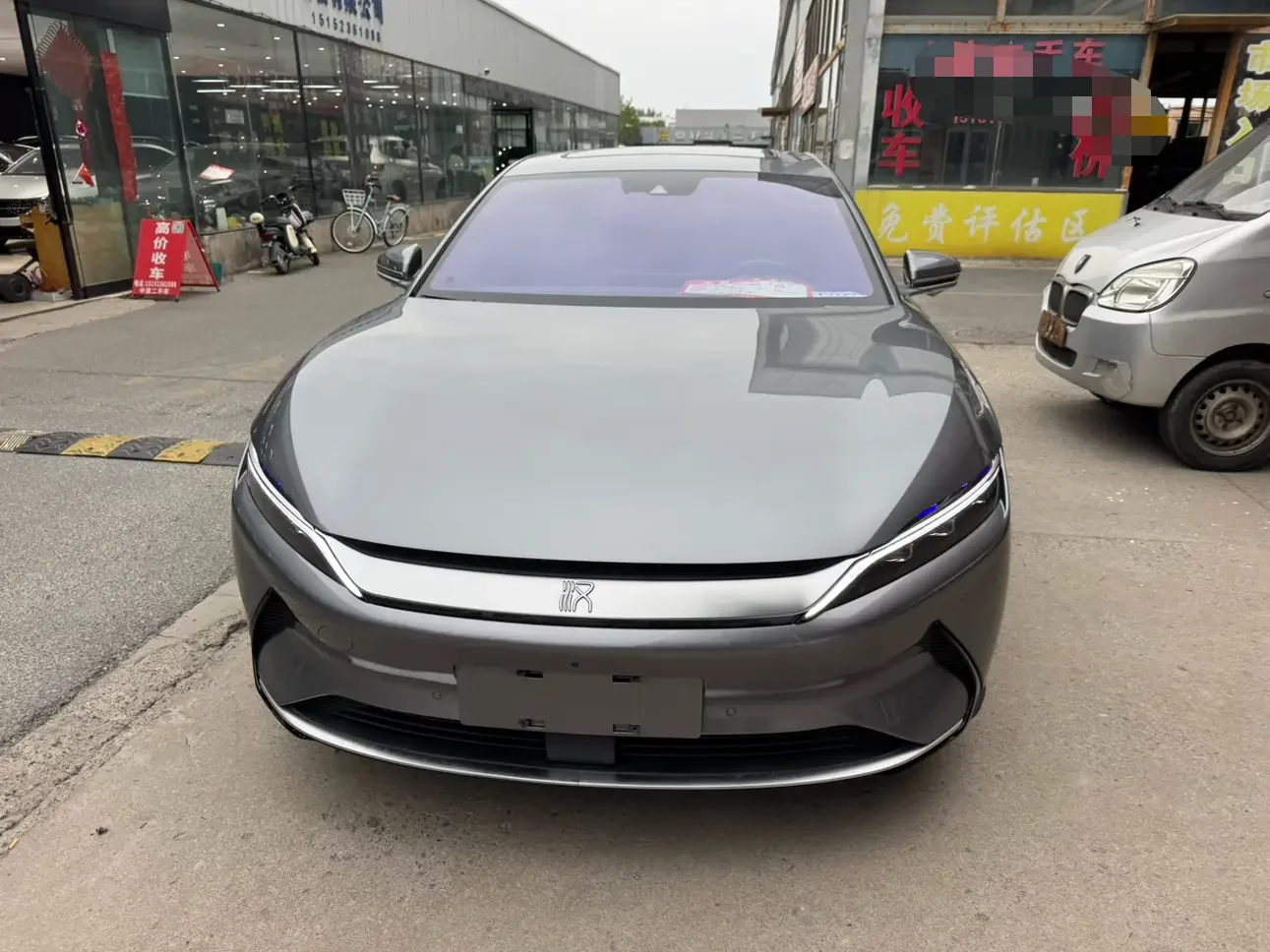 BYD Han EV