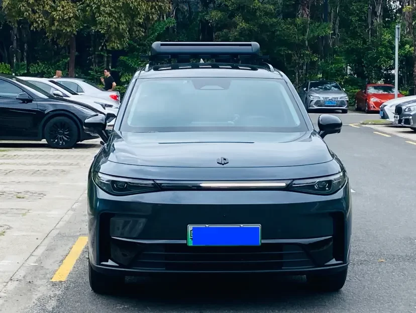 Leapmotor C16