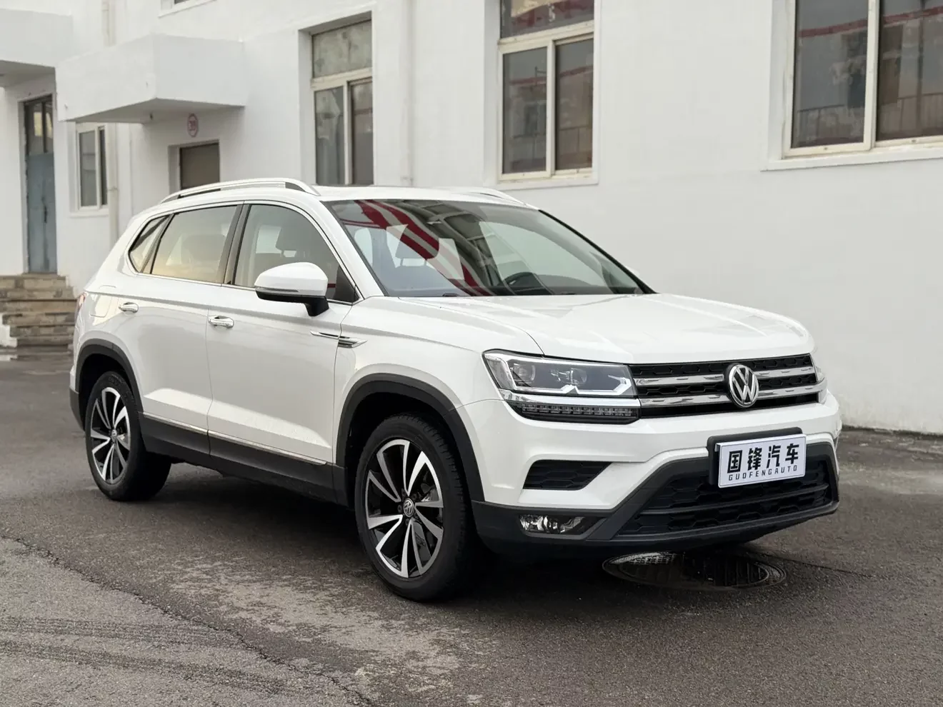 Volkswagen Tharu