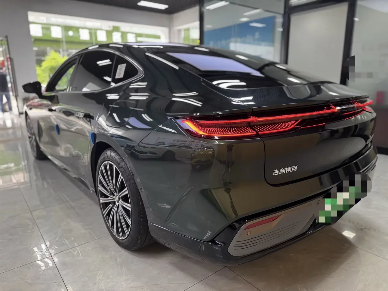 Geely Galaxy Star 8 PHEV