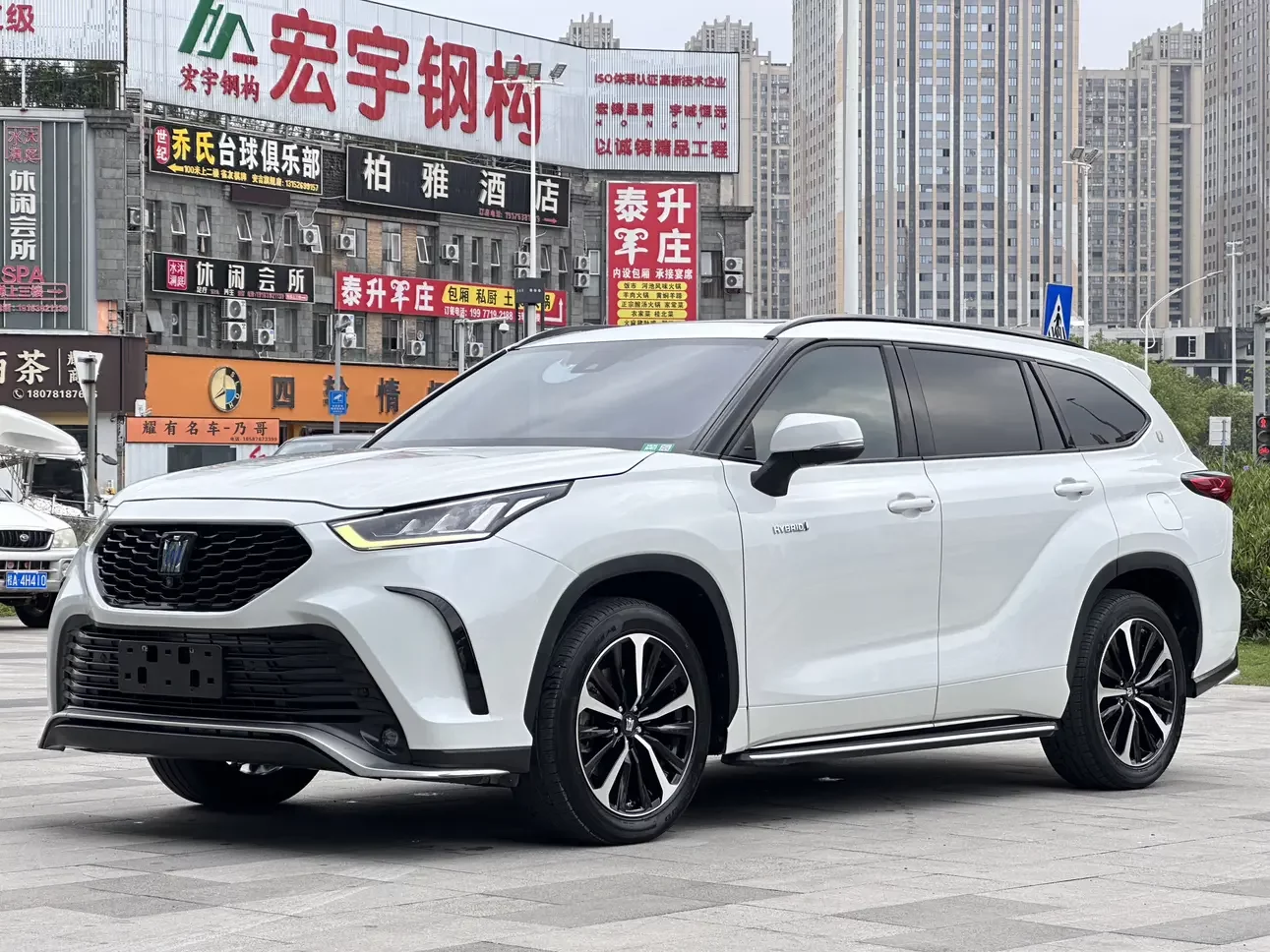 Toyota Crown Kluger