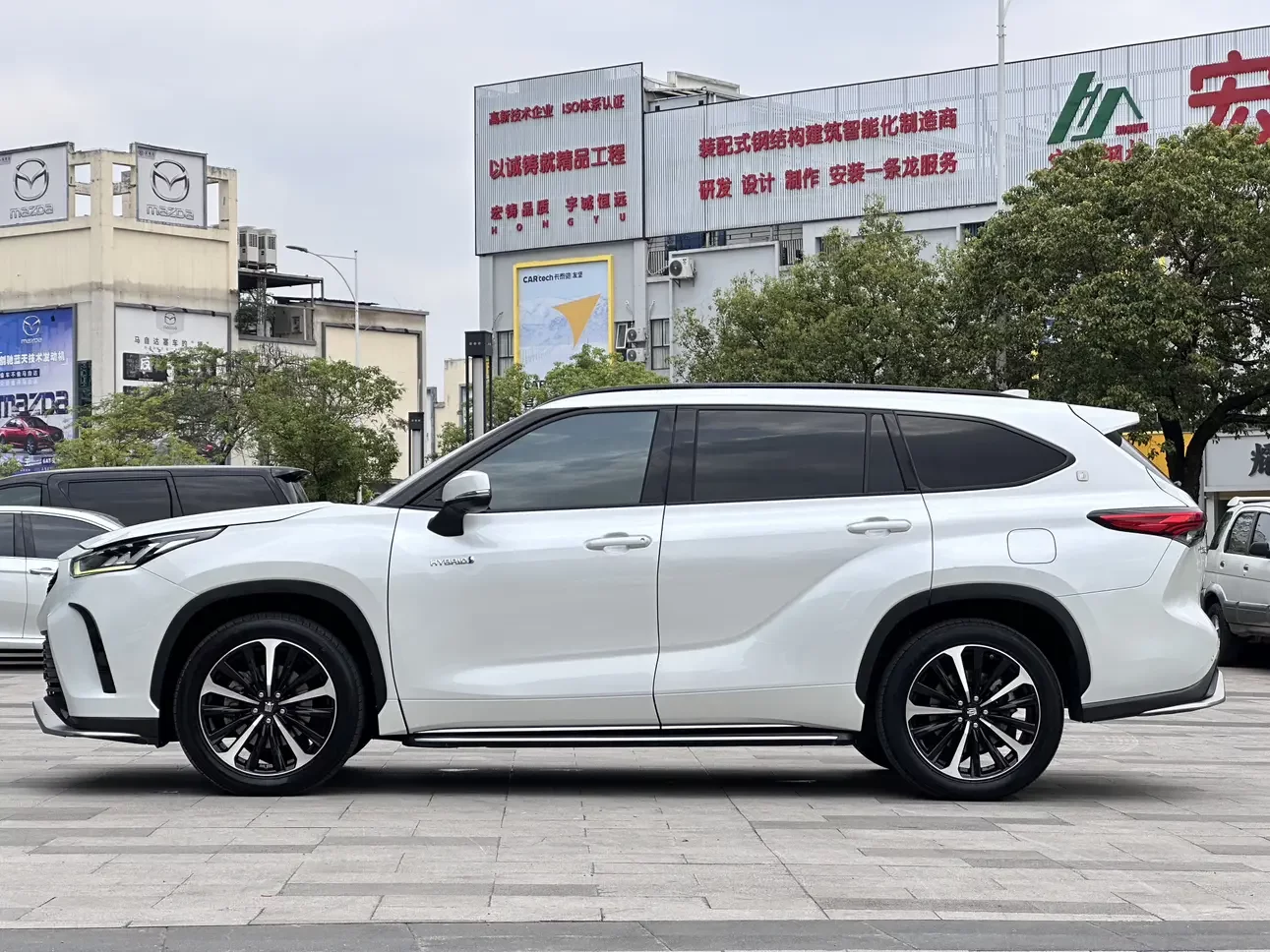 Toyota Crown Kluger