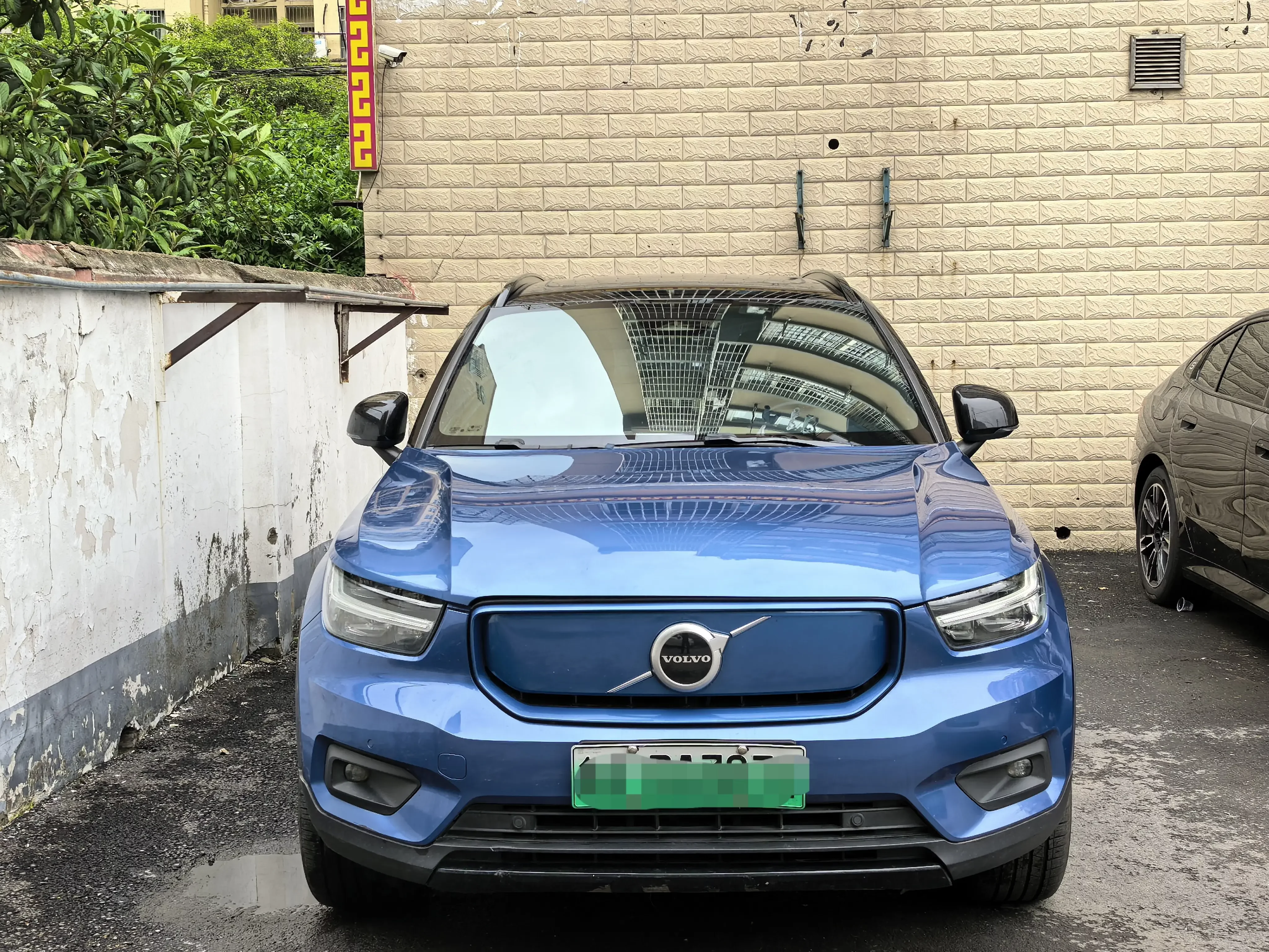 Volvo XC40 EV