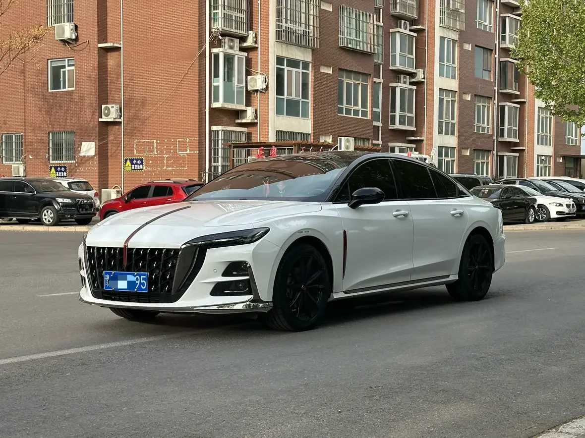 Hongqi H6