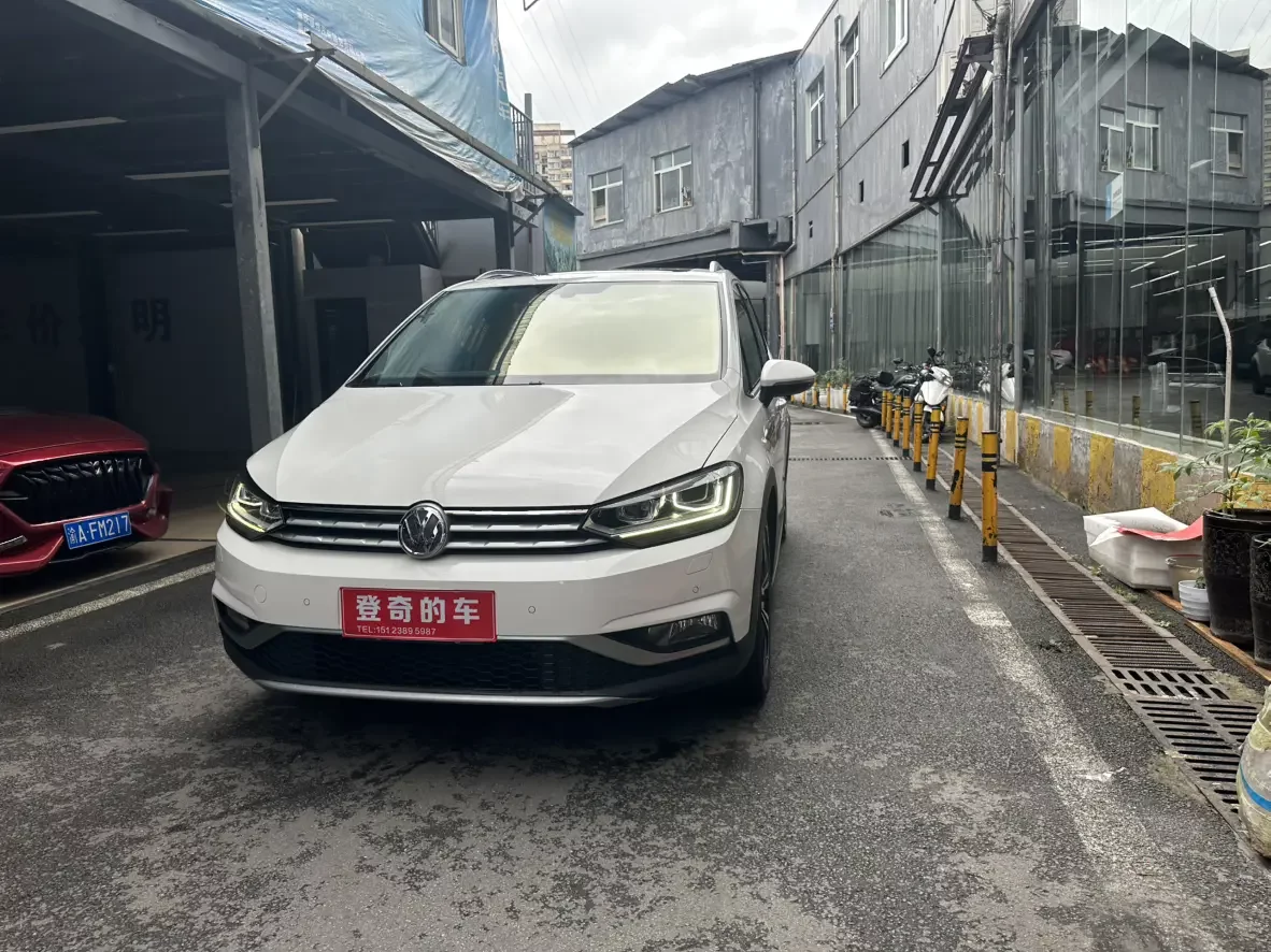 Volkswagen Touran L