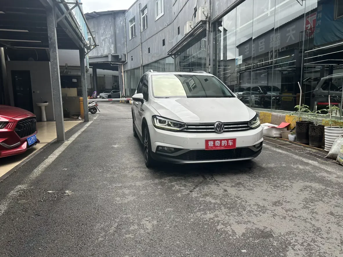 Volkswagen Touran L