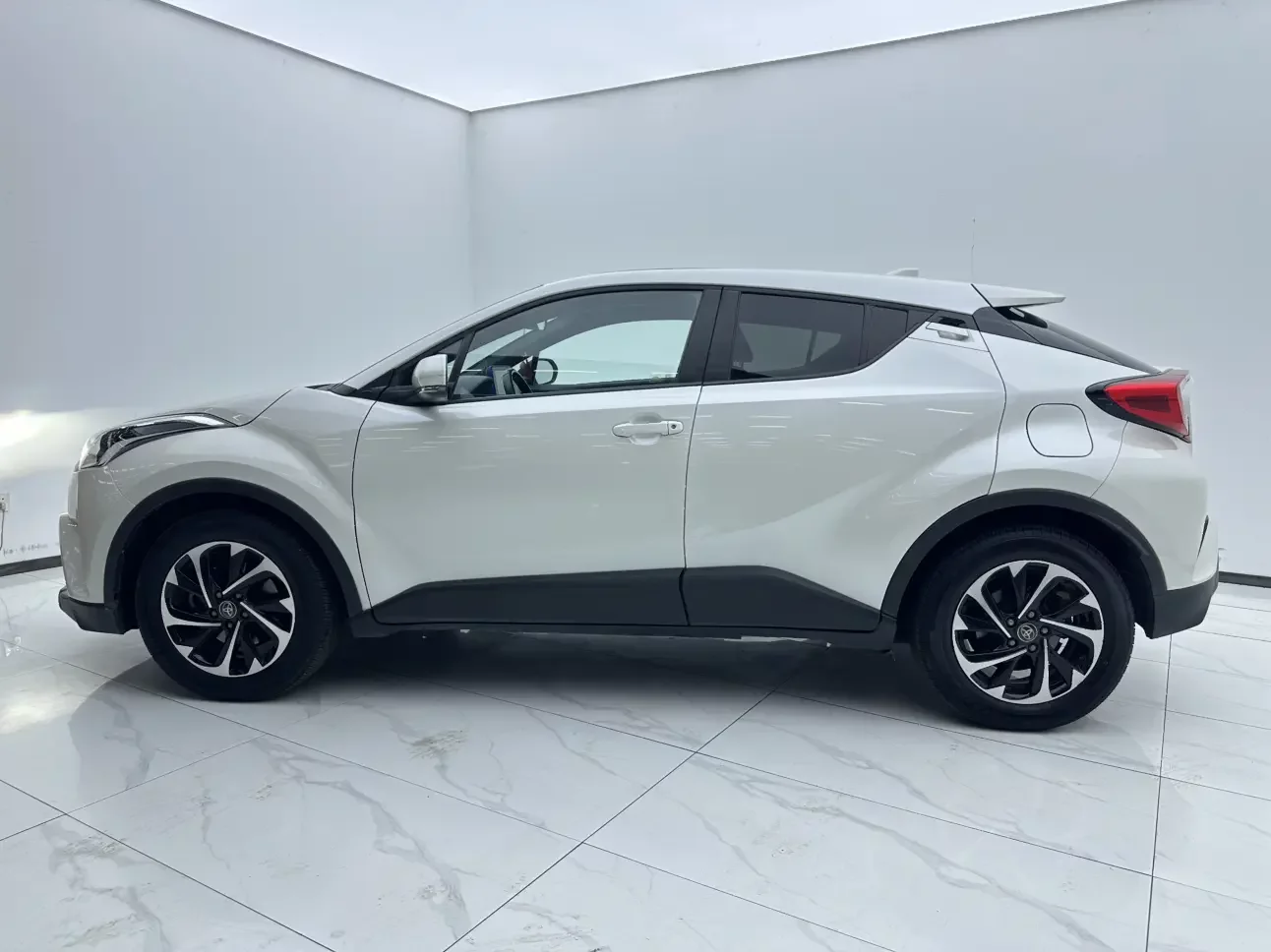 Toyota C-HR Hybrid
