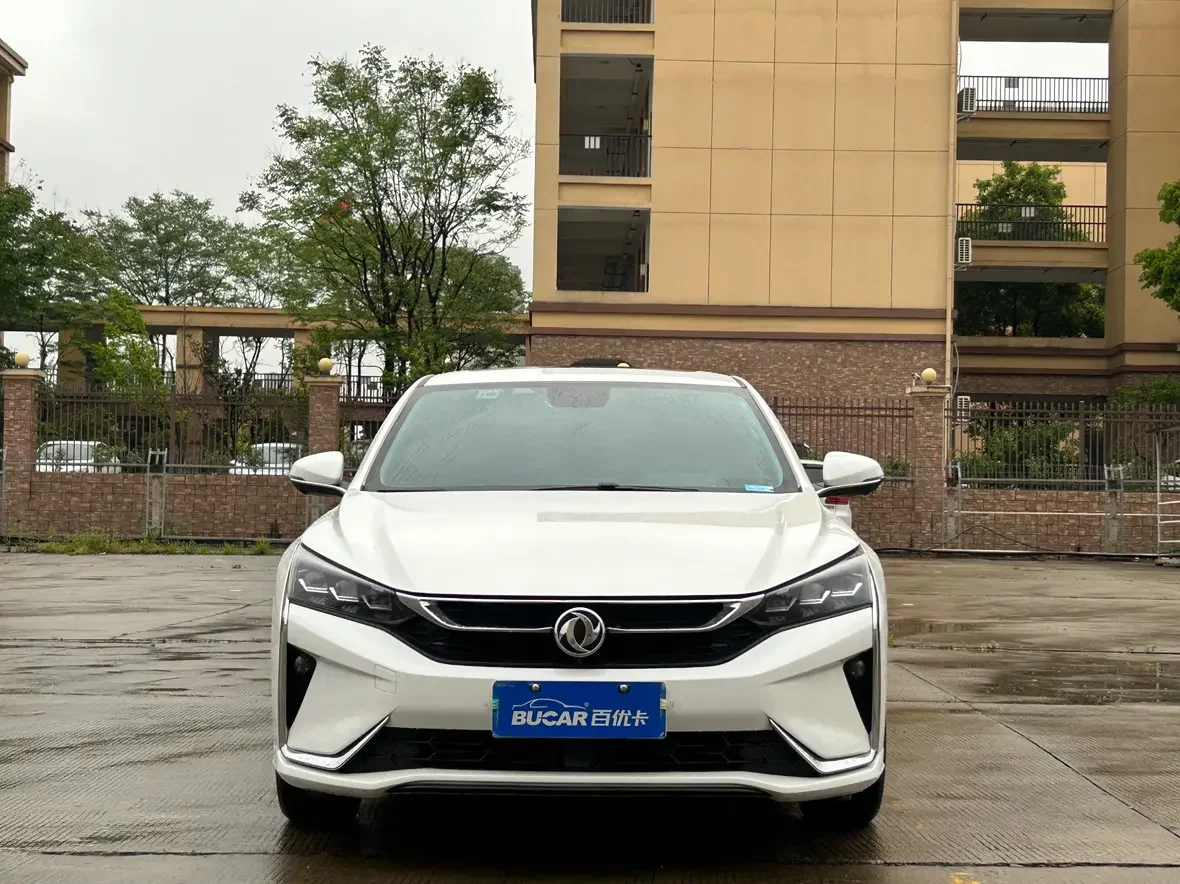 Dongfeng Yixuan