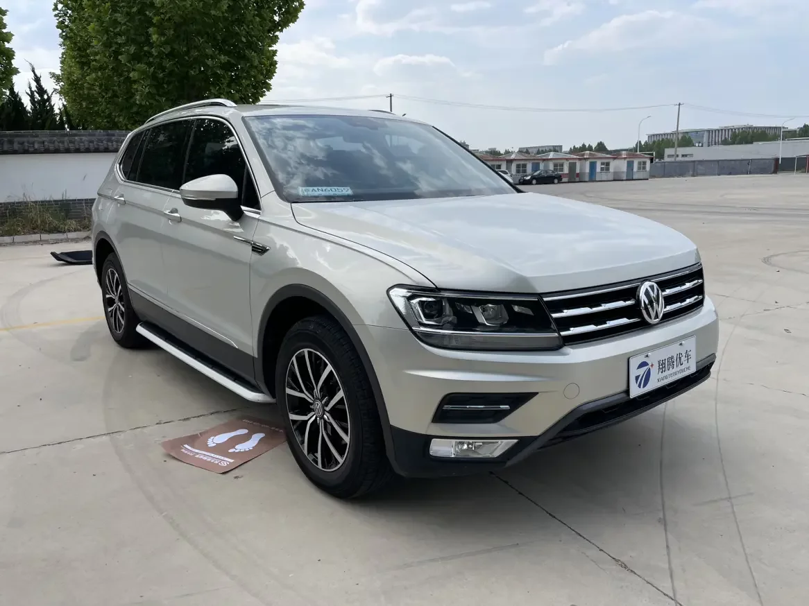 Volkswagen Tiguan L