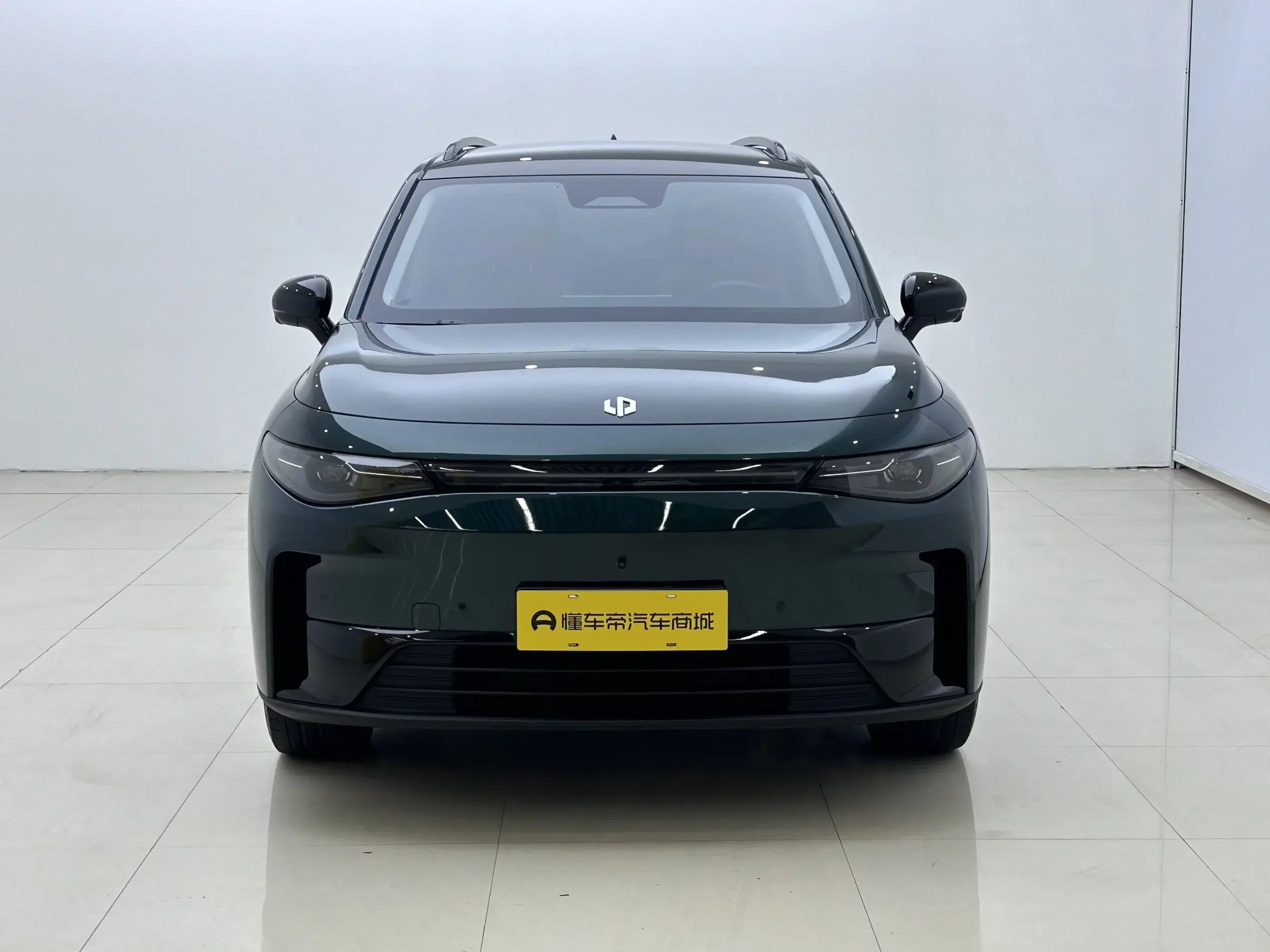 Leapmotor C16