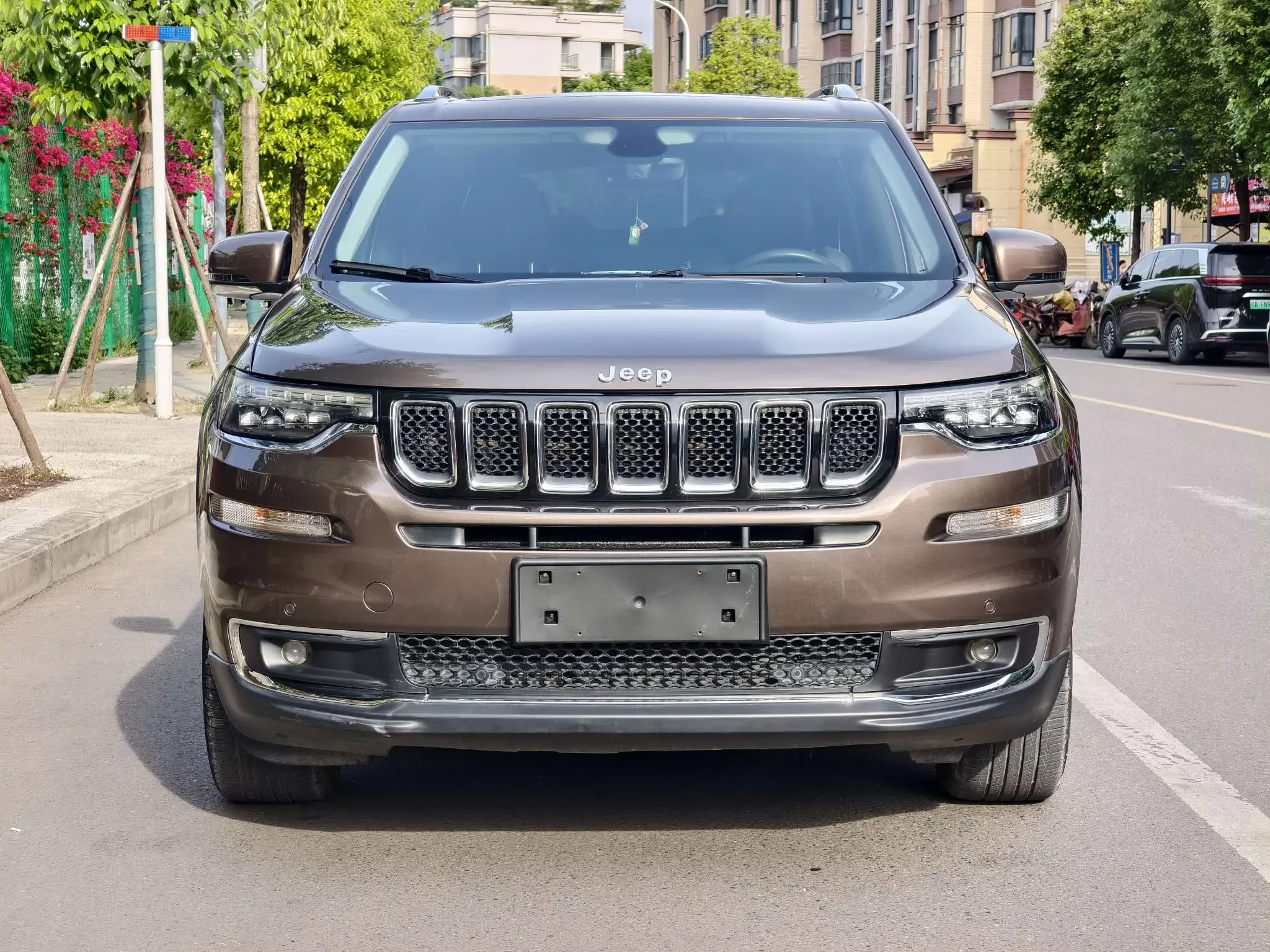 Jeep grand commander