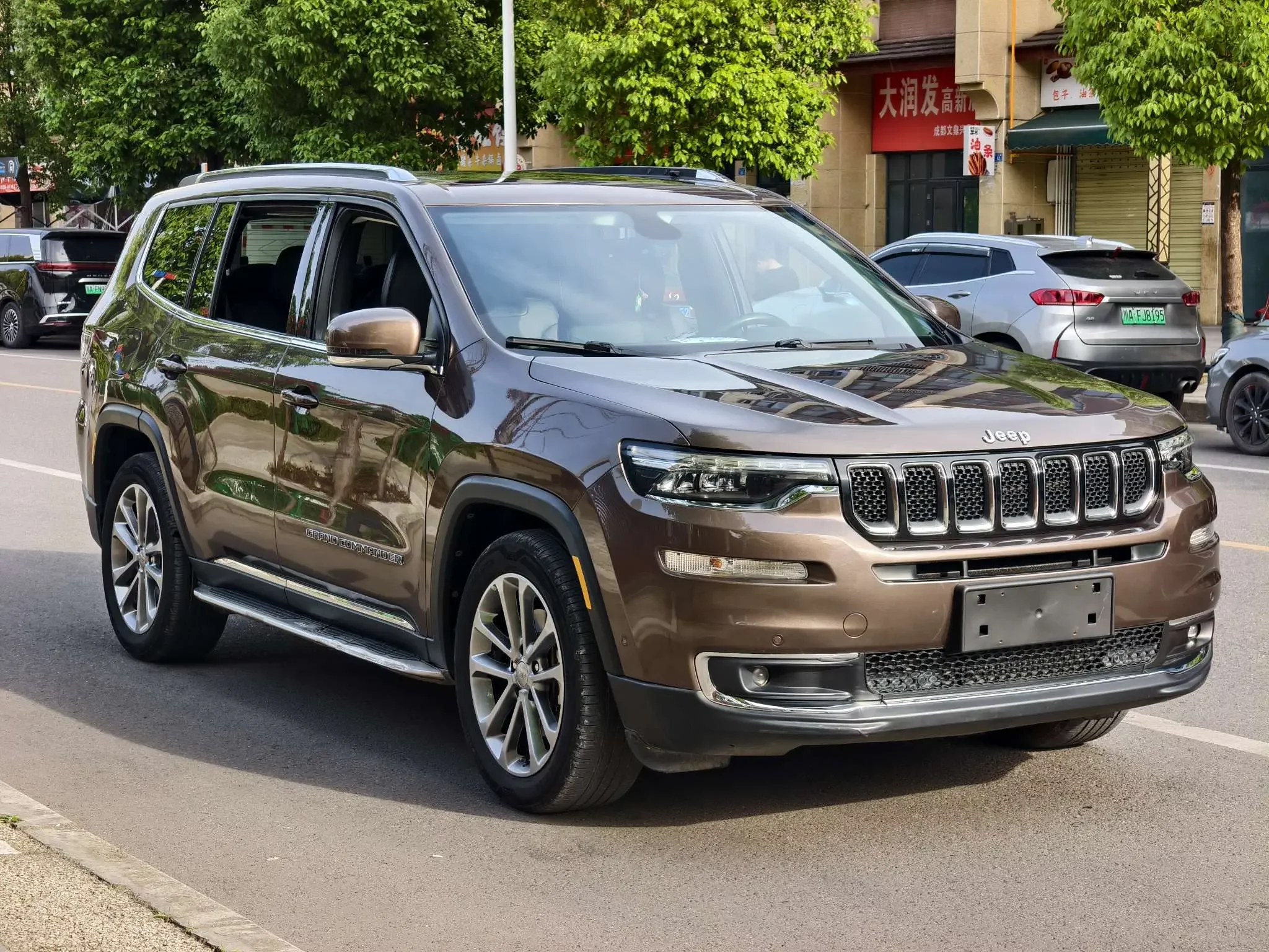 Jeep grand commander