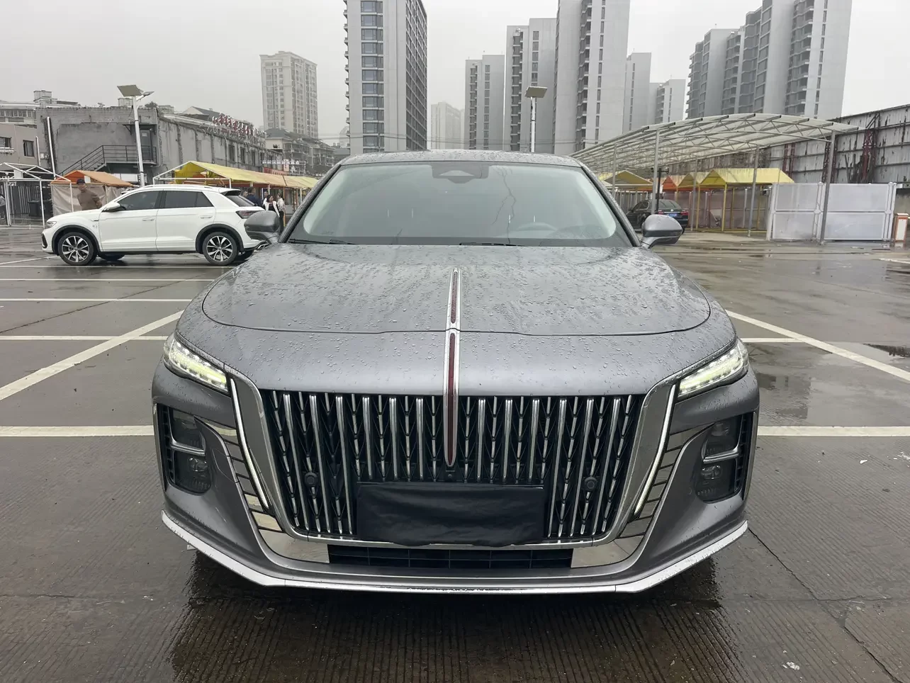 Hongqi H5