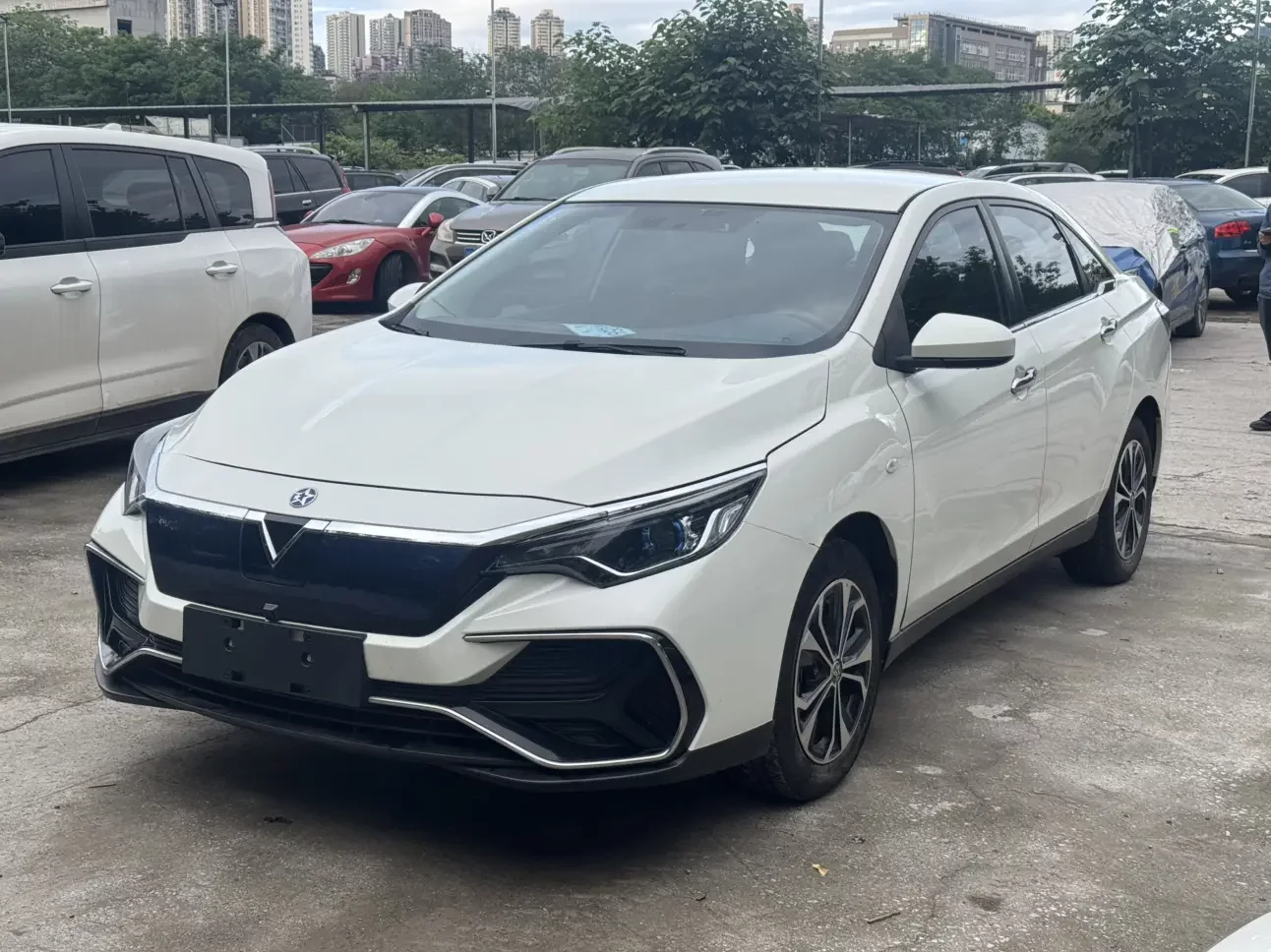 Kai Chen Venucia D60 EV