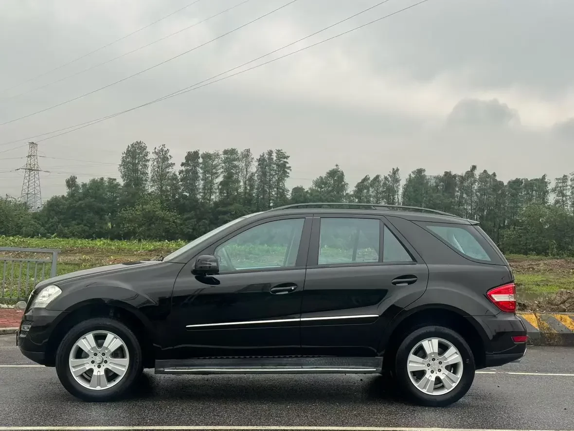 Mercedes-Benz M Class