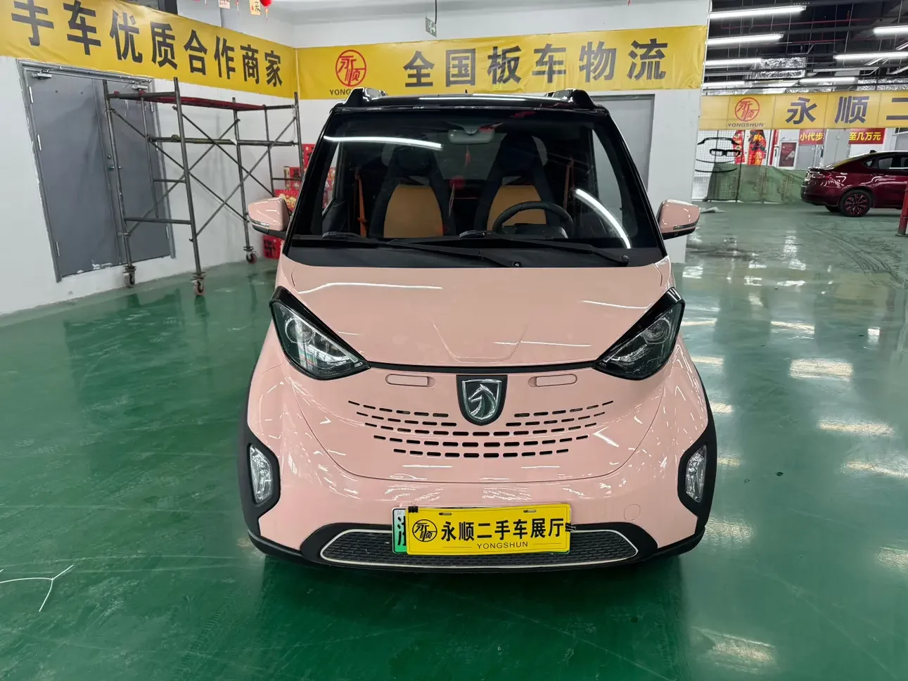 Baojun E100