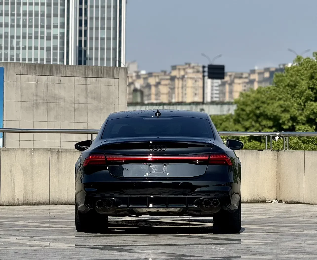 Audi A7L