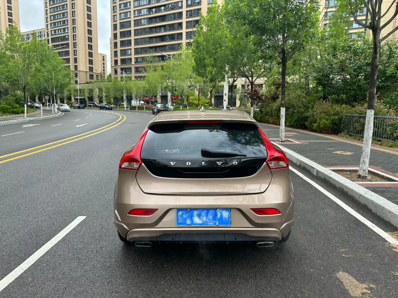 Volvo V40