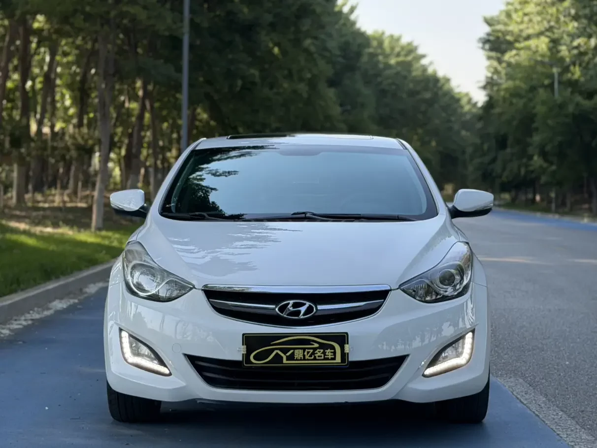 Hyundai Elantra
