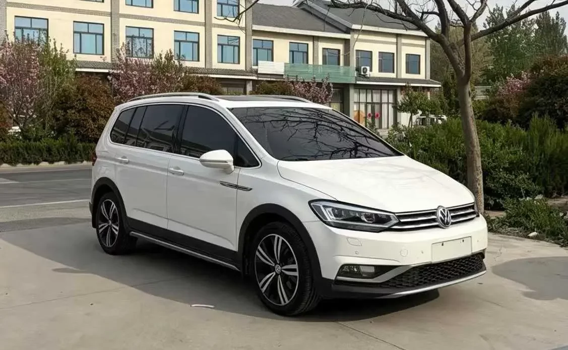 Volkswagen Touran L