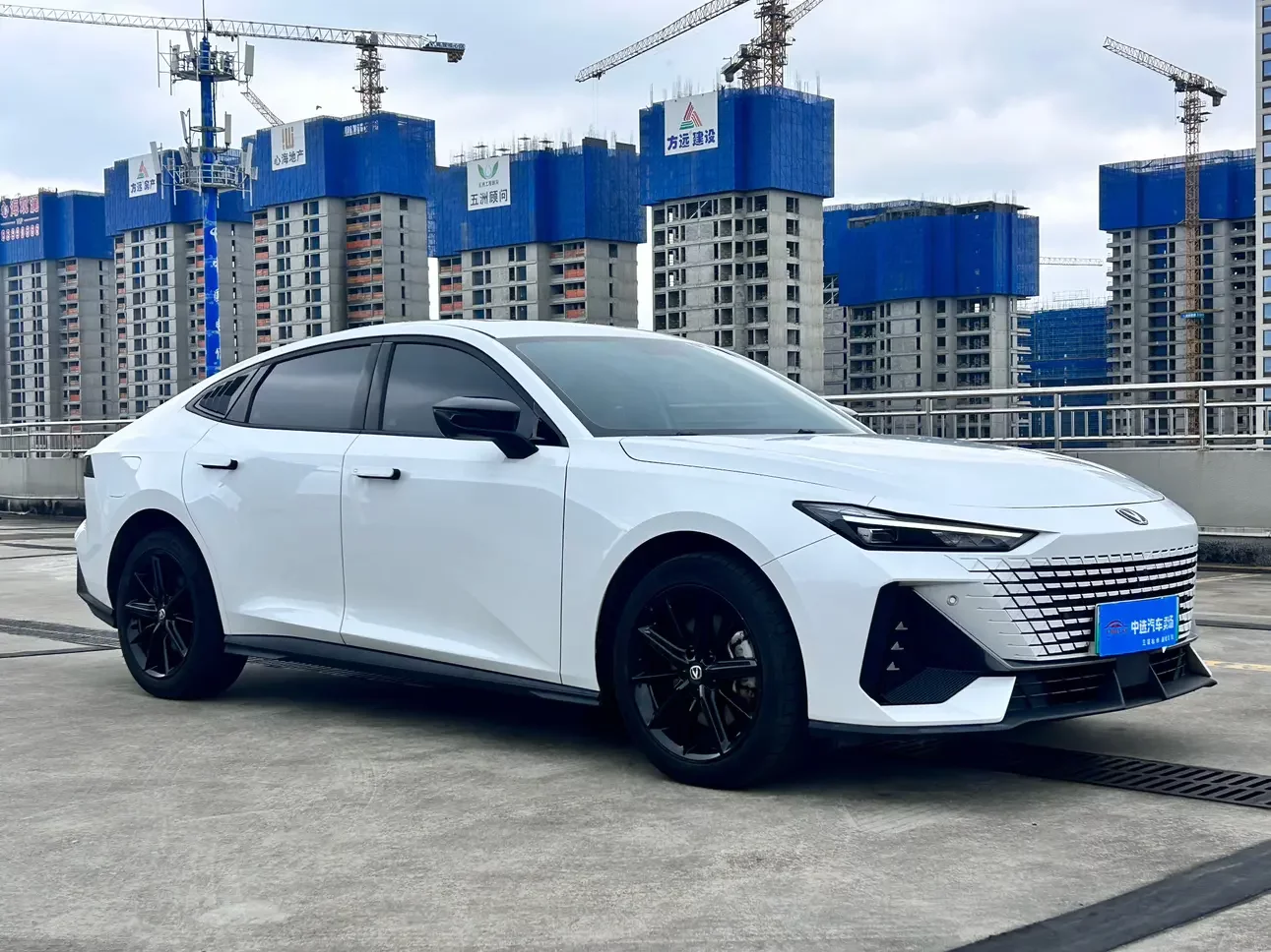 Changan UNI-V Smart Electric iDD