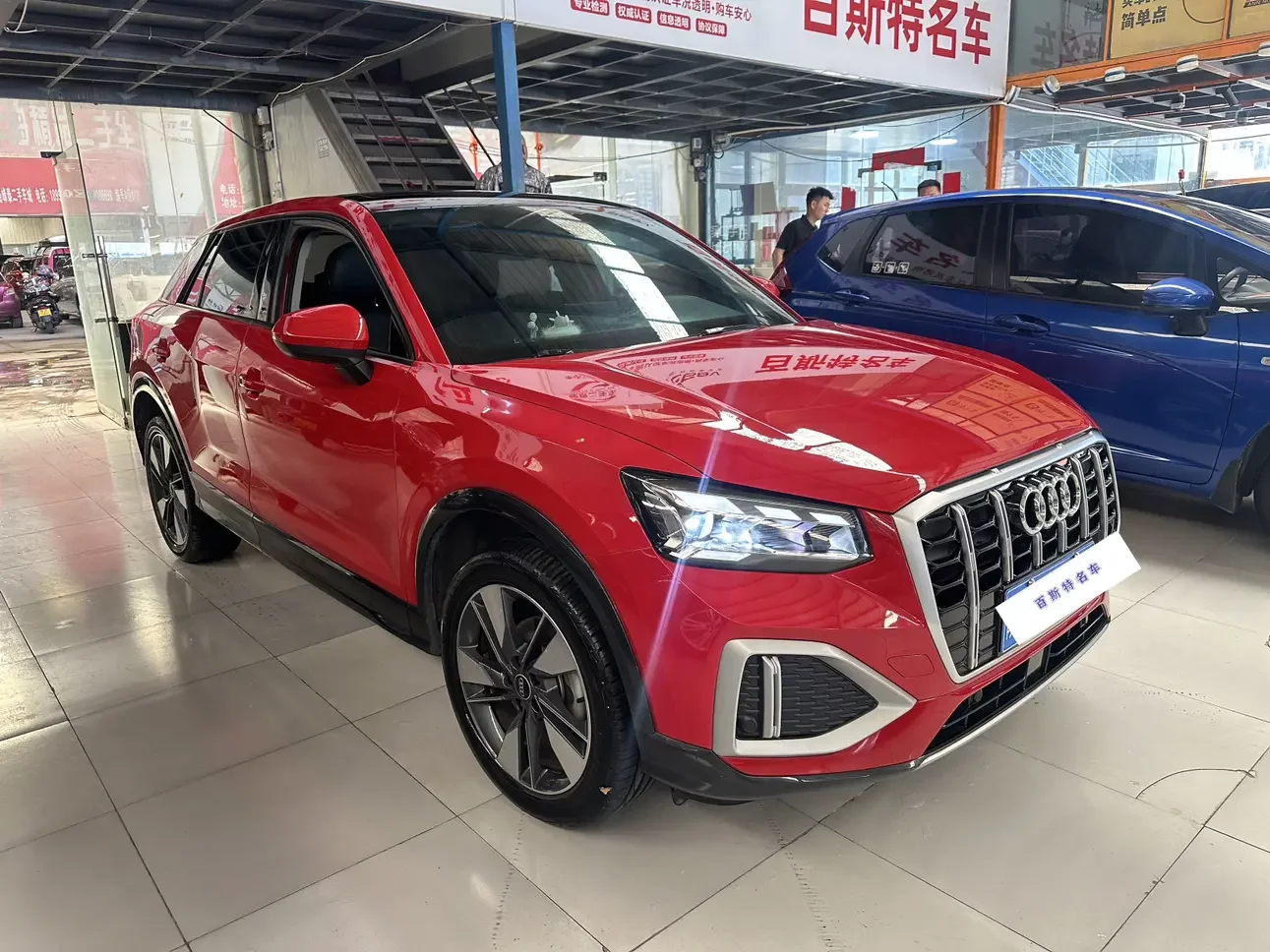 Audi Q2L