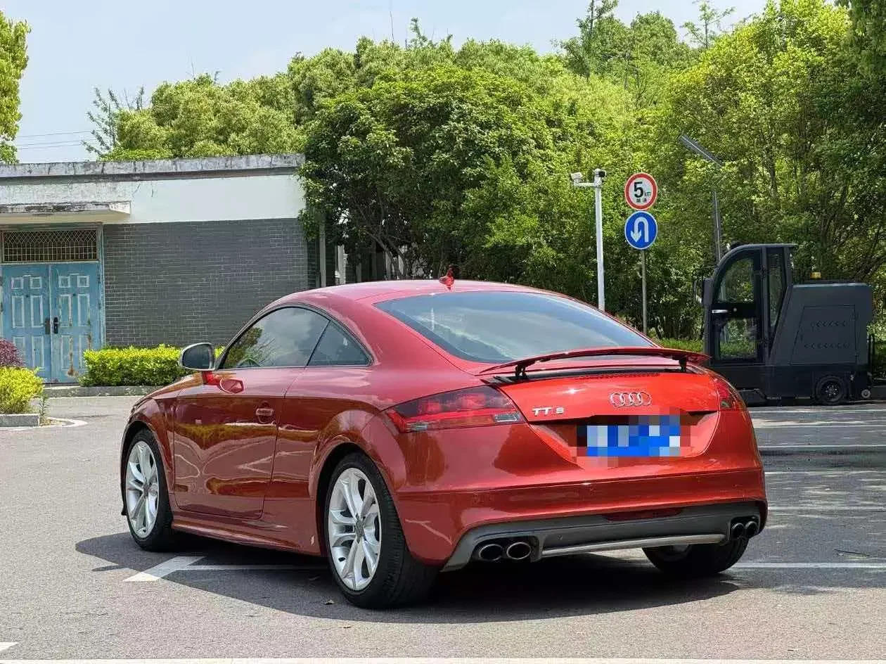 Audi TTS