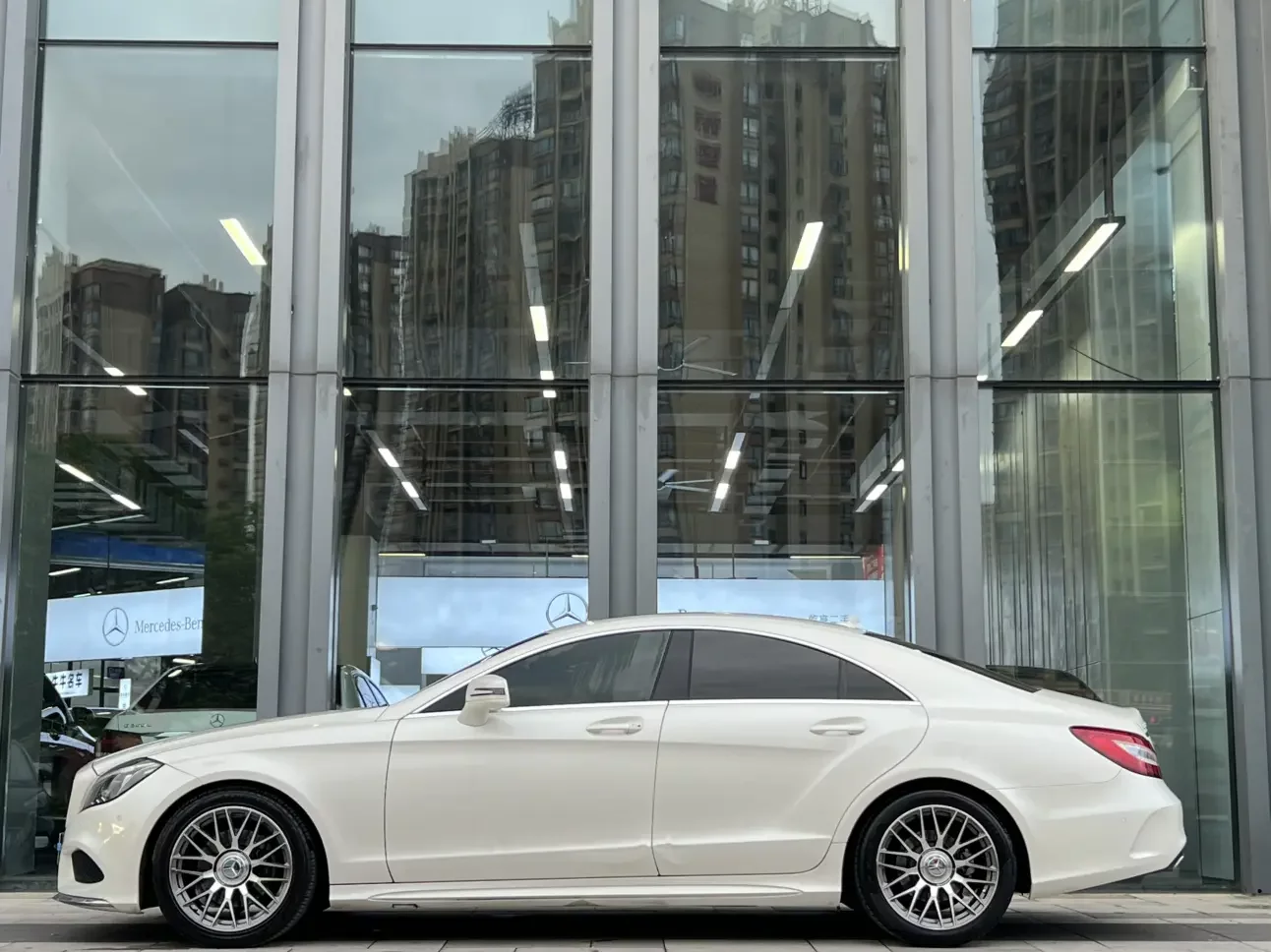 Mercedes-Benz CLS