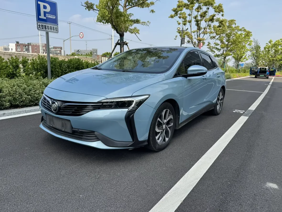 Buick Weilan 6 PHEV