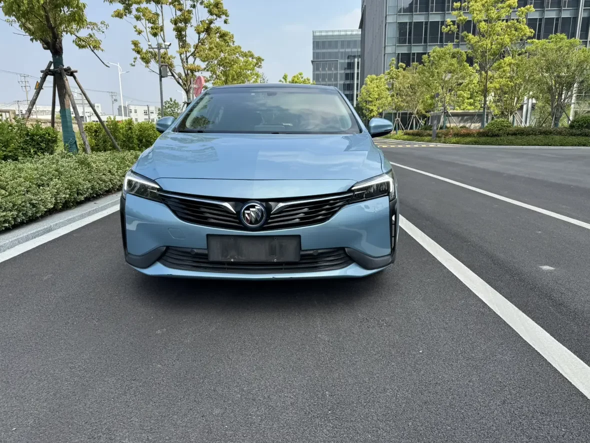 Buick Weilan 6 PHEV