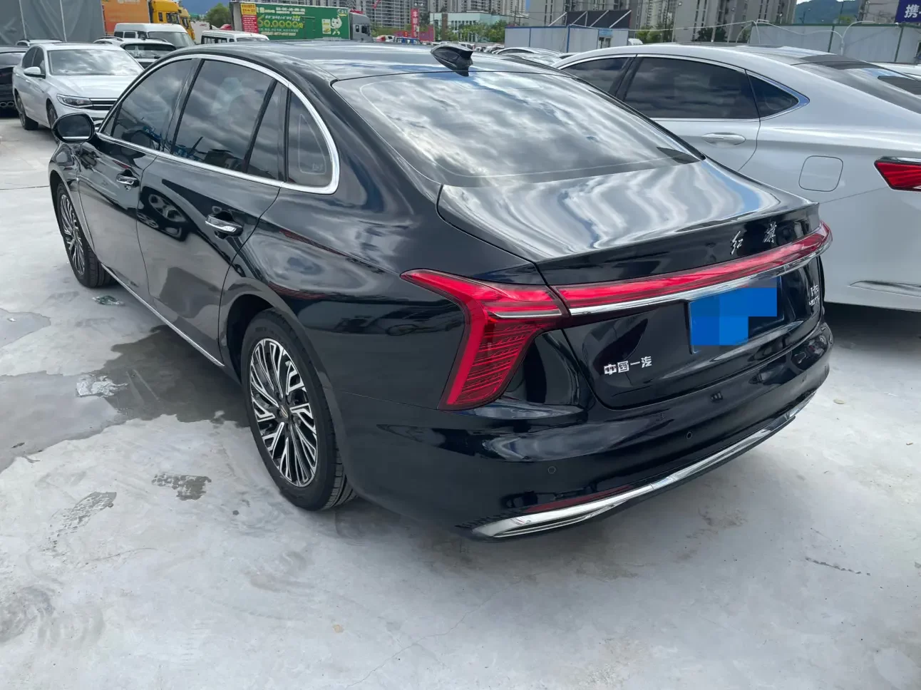 Hongqi H5