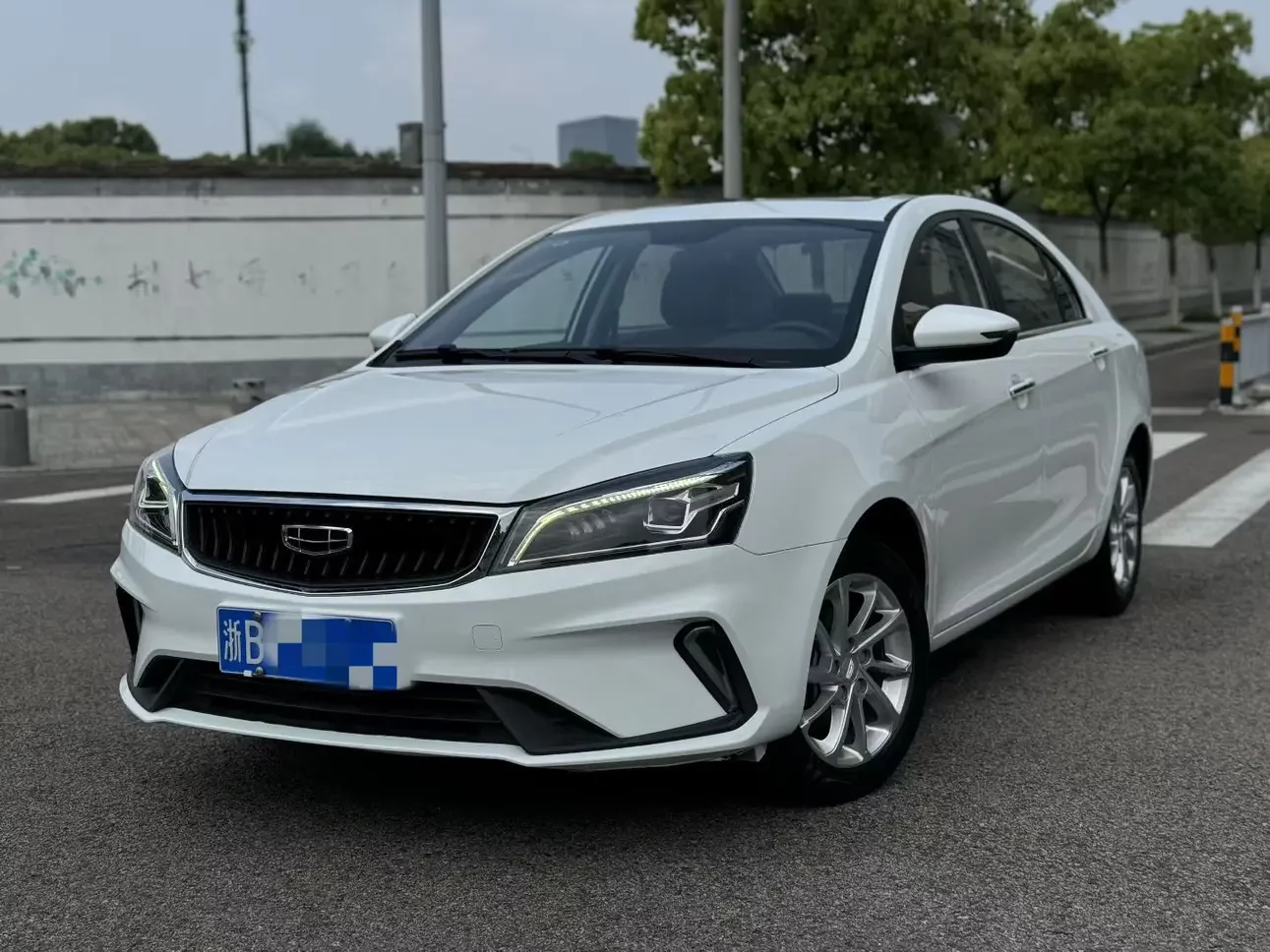 Geely emgrand