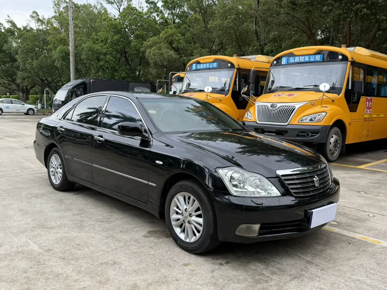 Toyota crown