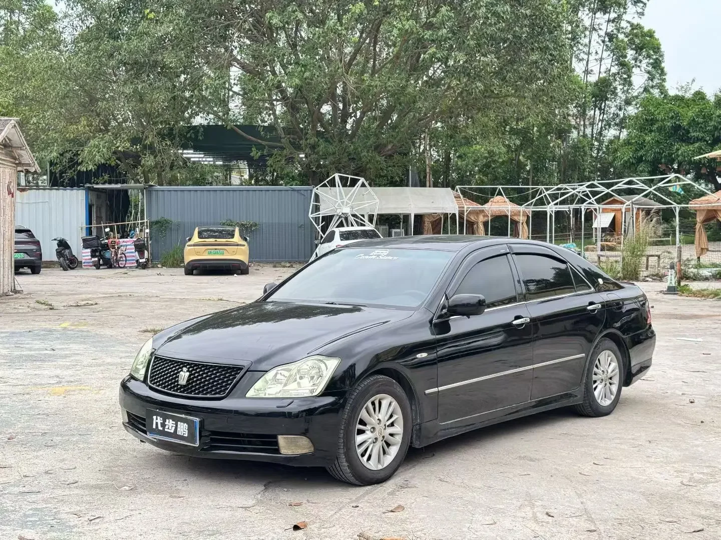 Toyota crown
