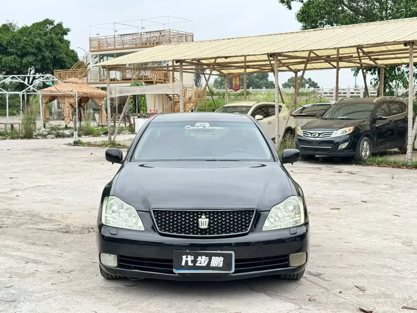 Toyota crown