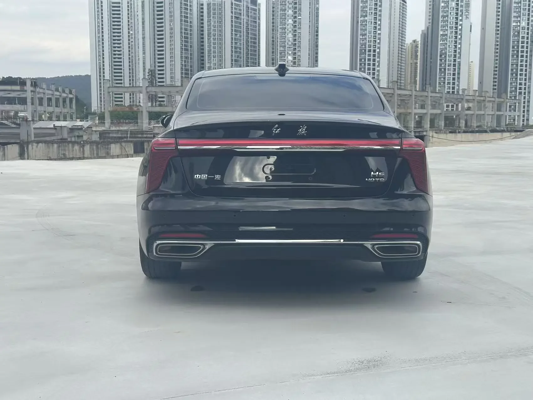 Hongqi H5