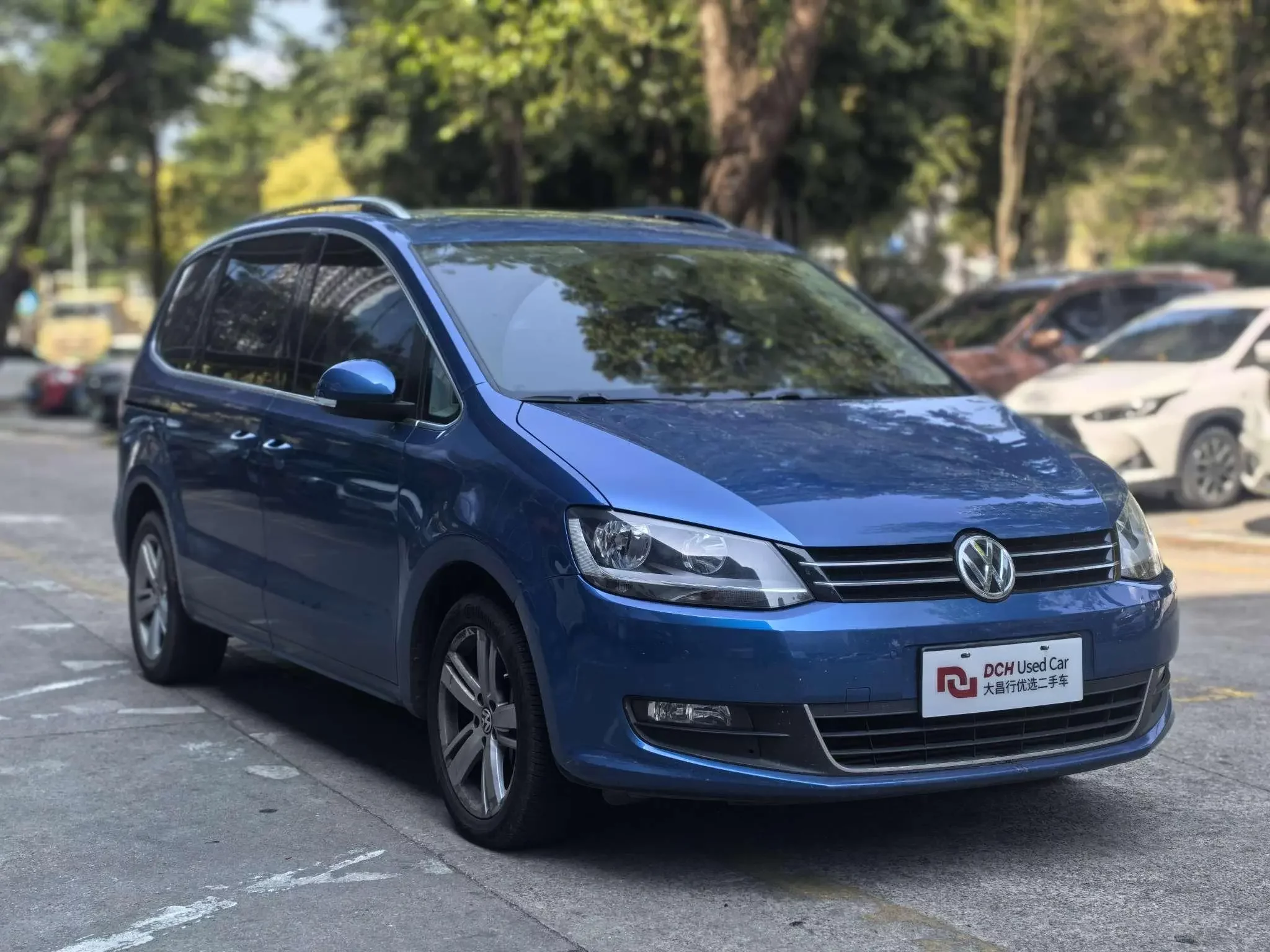 Volkswagen Sharon