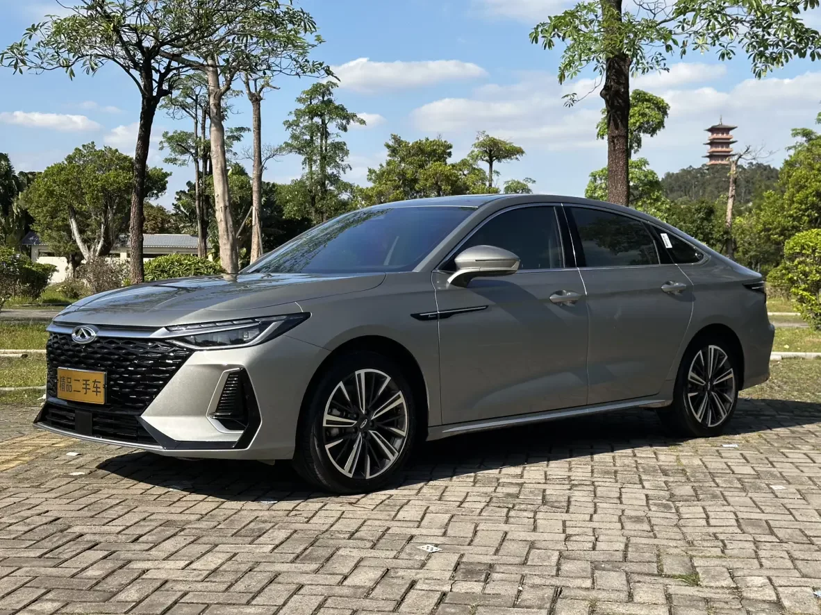 Chery Arrizo 8
