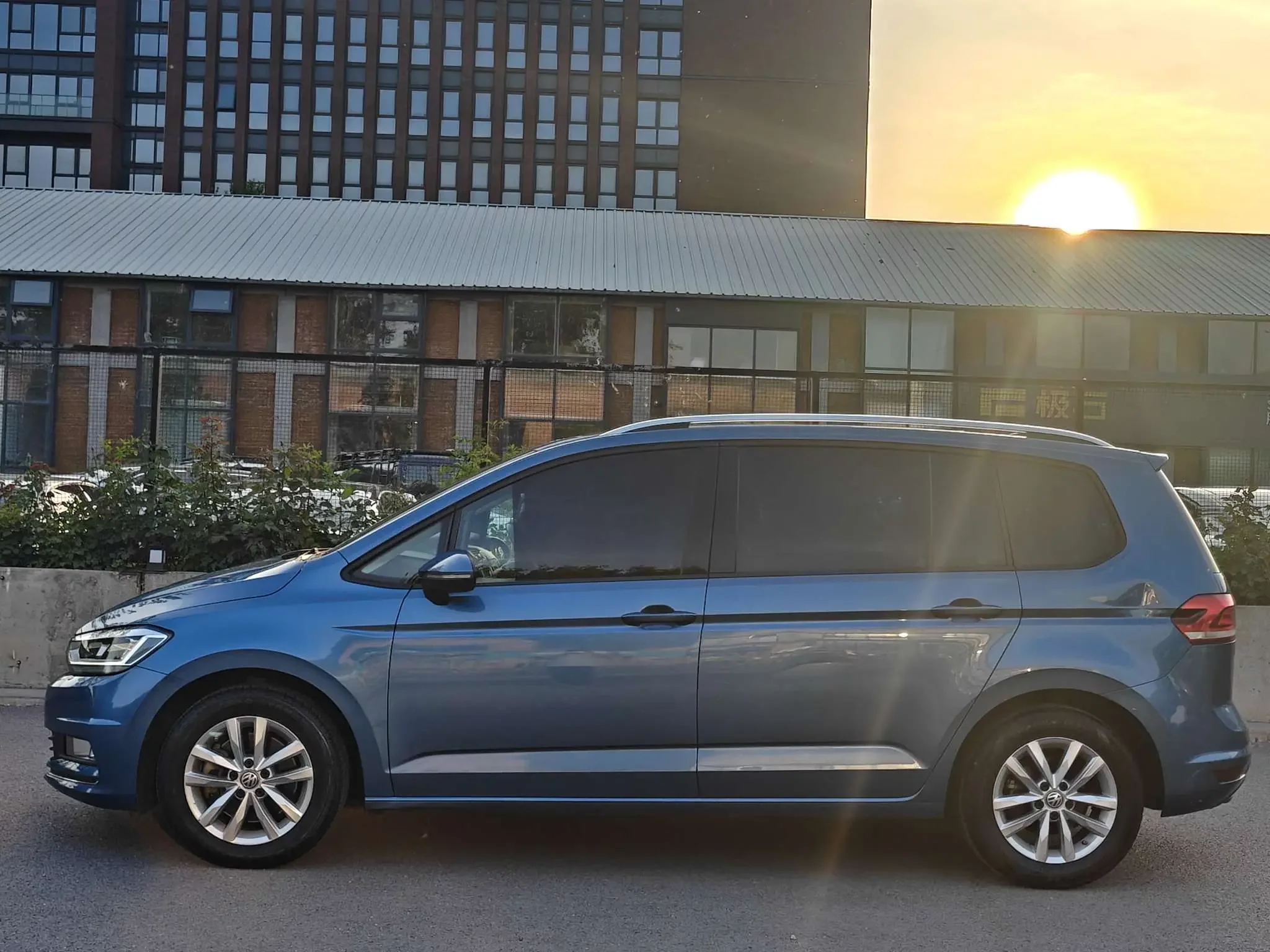 Volkswagen Touran L